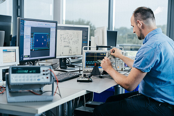 SensoTech-2021_S-7893.jpg  